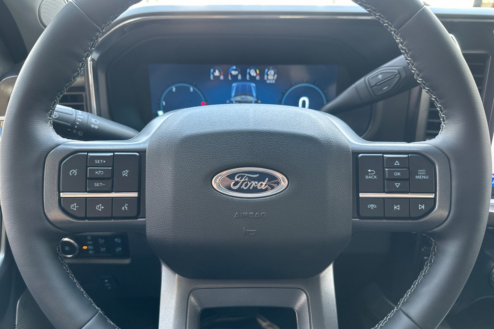 New 2026 Ford F250 Lariat w/ Black Appearance Package AWD/4WD image 23