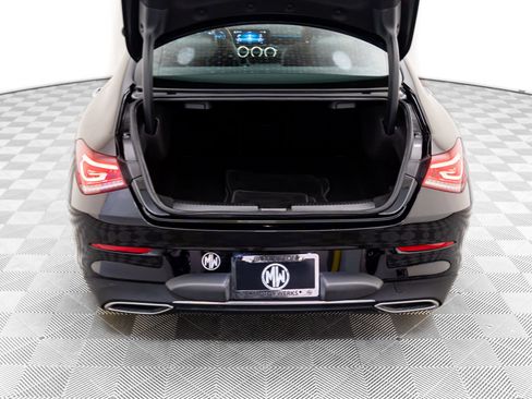 Used 2023 Mercedes-Benz CLA 250 4MATIC image 29