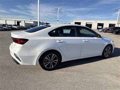 Used 2024 Kia Forte LXS image 2