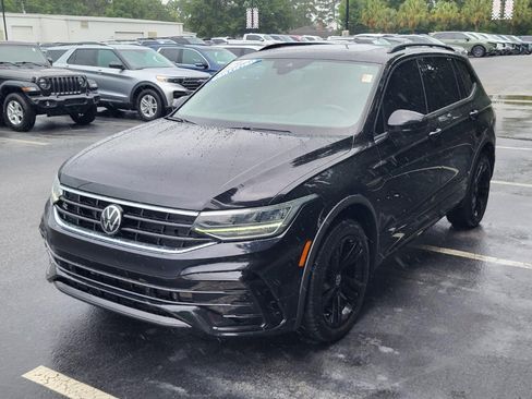 Used 2023 Volkswagen Tiguan SE R-Line FWD image 6