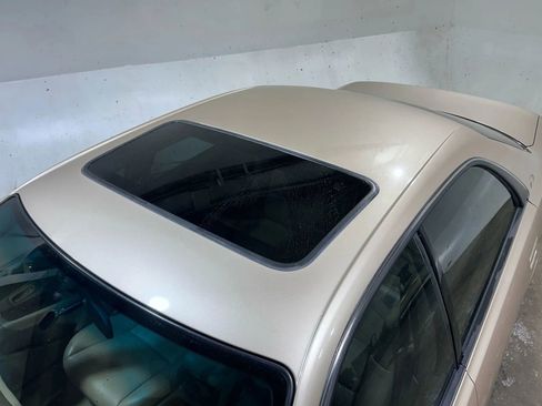 Used 1997 Lexus ES 330 image 29