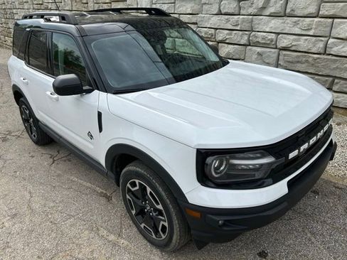 Used 2023 Ford Bronco Sport Outer Banks w/ Tech Package AWD/4WD image 7