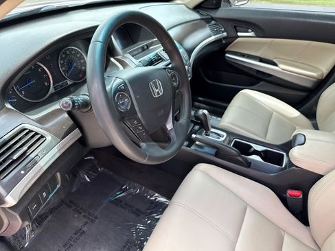 Used 2015 Honda Crosstour EX-L image 32