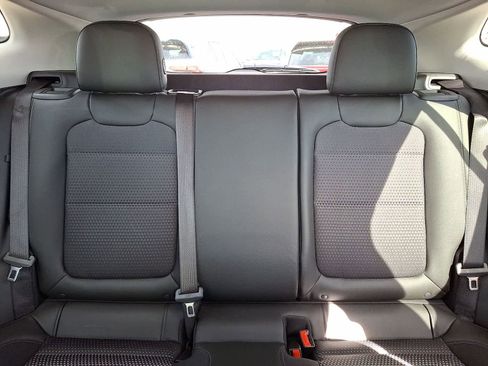 Used 2024 Chevrolet Trax LT w/ Driver Confidence Package FWD image 14