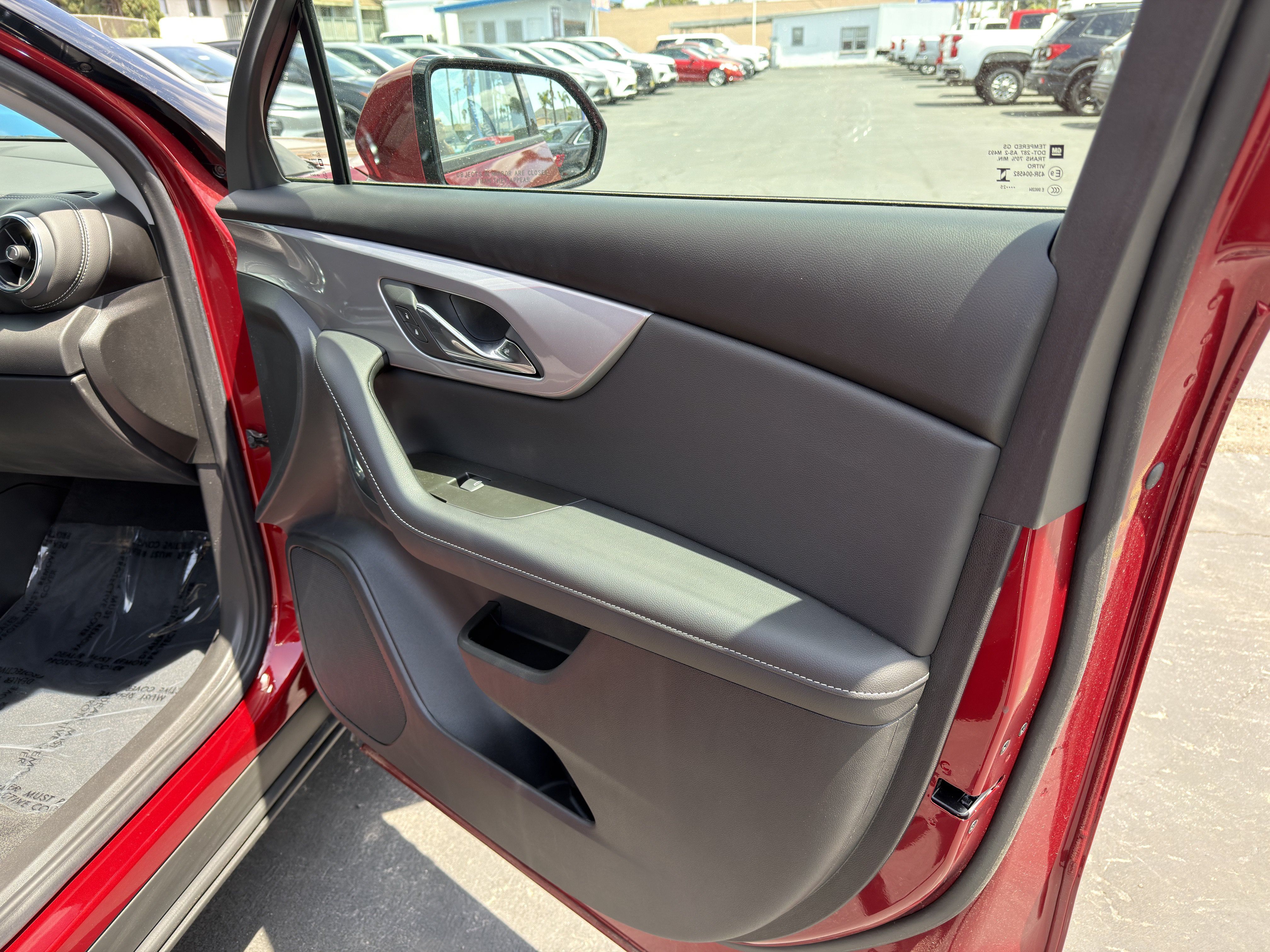 New 2025 Chevrolet Blazer LT w/ Convenience Package FWD image 11