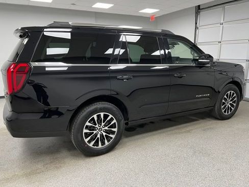 Used 2025 Ford Expedition Platinum AWD/4WD image 10