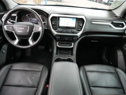 Used 2023 GMC Acadia SLT w/ Preferred Package image 10