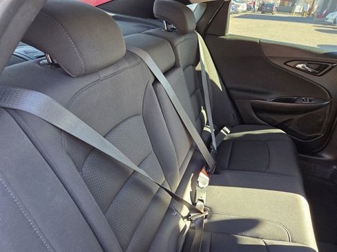 Used 2023 Chevrolet Malibu LT image 9