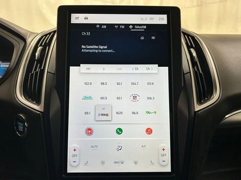 Used 2022 Ford Edge SEL image 18