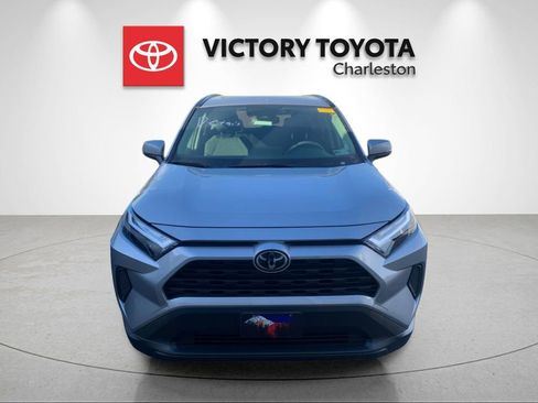 Used 2025 Toyota RAV4 XLE w/ Convenience Package image 7