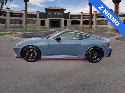 Used 2024 Nissan Z NISMO w/ Floor Mat Package image 5