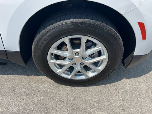 Used 2024 Chevrolet Equinox LT AWD/4WD image 14
