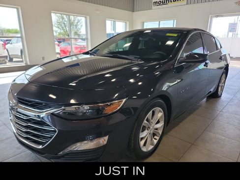 Used 2022 Chevrolet Malibu LT FWD image 1