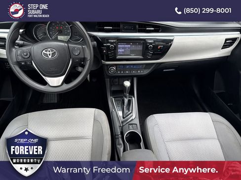 Used 2015 Toyota Corolla LE image 18