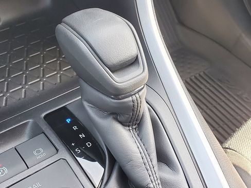 Used 2025 Toyota RAV4 XLE w/ Convenience Package image 34