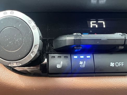 Used 2022 Toyota Tundra 1794 Edition w/ Advanced Package image 21