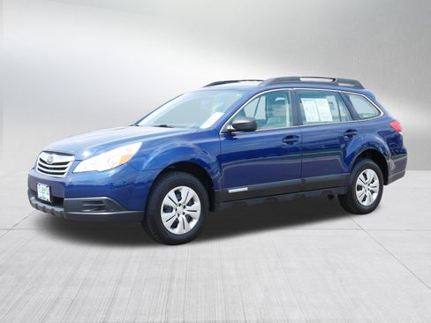 Used 2011 Subaru Outback 2.5i AWD/4WD image 3