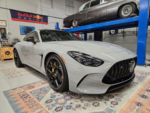Used 2025 Mercedes-Benz AMG GT 63 image 6