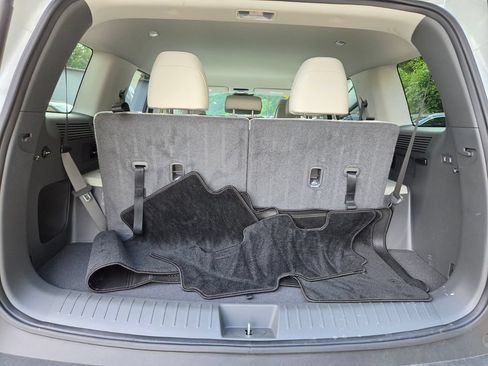 Used 2025 Hyundai Santa Fe SEL FWD image 16