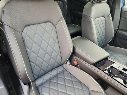 New 2026 Volkswagen Atlas Cross Sport SEL Premium R-Line image 15