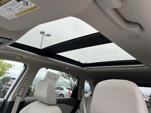 Used 2023 Nissan Rogue SL w/ SL Premium Package AWD/4WD image 24