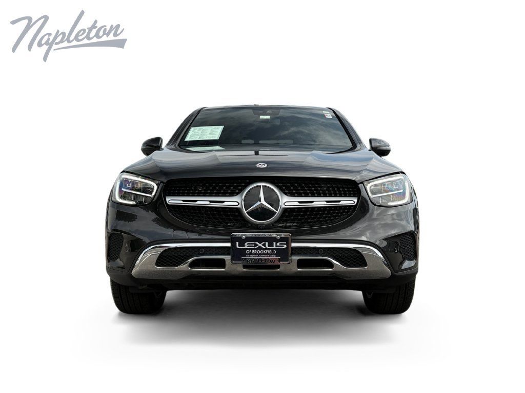 Used 2023 Mercedes-Benz GLC 300 4MATIC Coupe image 9