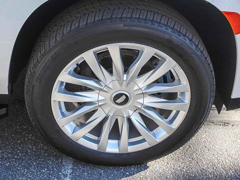 Used 2022 Cadillac Escalade ESV Luxury image 9