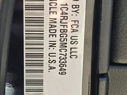 Used 2021 Jeep Grand Cherokee Limited image 23