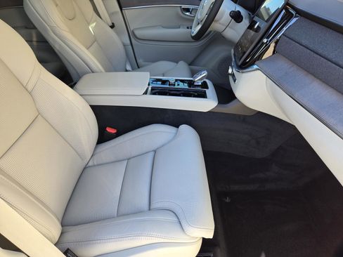 New 2026 Volvo XC90 B6 Ultra AWD/4WD image 11