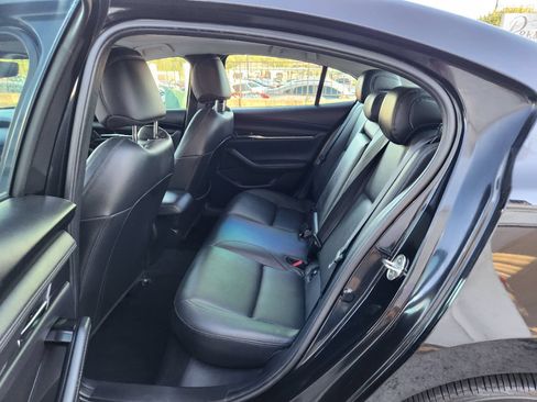 Used 2022 MAZDA MAZDA3 s FWD image 10