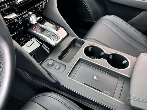 Certified 2025 Acura MDX SH-AWD image 17