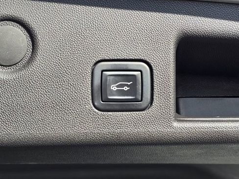 Used 2022 Chevrolet Equinox LT image 22