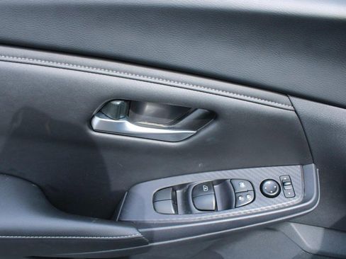 Used 2024 Nissan Sentra SV w/ All-Weather Package image 10