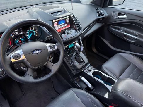Used 2014 Ford Escape Titanium w/ Equipment Group 401A FWD image 16