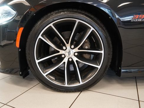 Used 2018 Dodge Charger R/T Scat Pack image 15