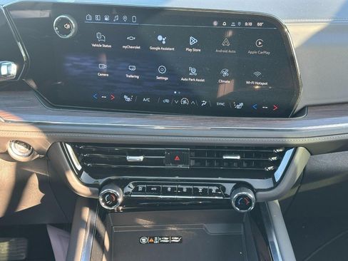 New 2026 Chevrolet Suburban Z71 w/ Comfort Package AWD/4WD image 10