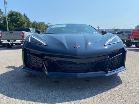 New 2025 Chevrolet Corvette E-Ray w/ Battery Protection Package image 8