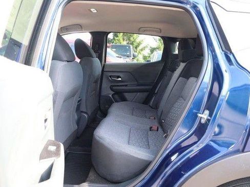 Used 2025 Nissan Kicks SV AWD/4WD image 20