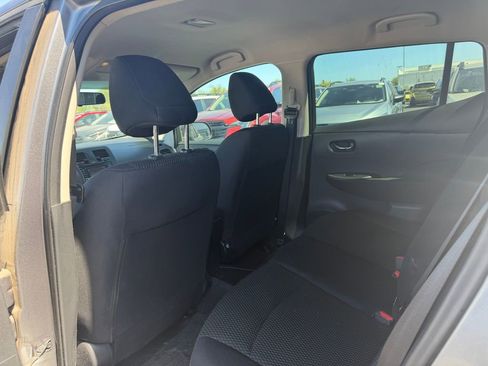 Used 2016 Nissan Leaf S FWD image 5