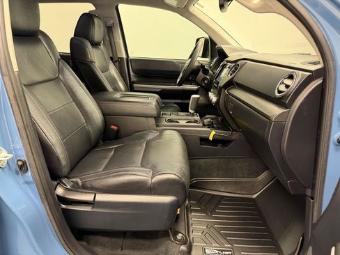 Used 2021 Toyota Tundra SR5 w/ SR5 Leather Package AWD/4WD image 14