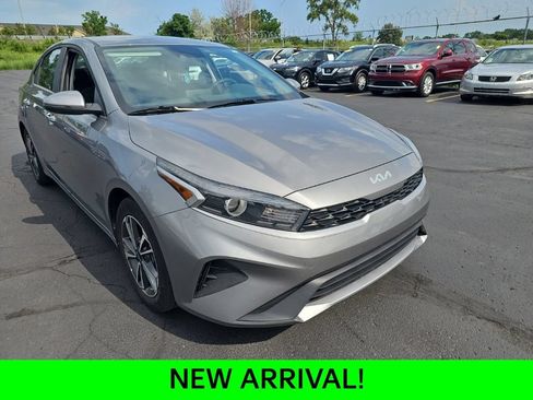 Certified 2023 Kia Forte LXS w/ LXS Technology Package FWD image 1