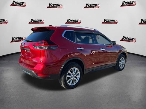 Used 2019 Nissan Rogue SV image 5
