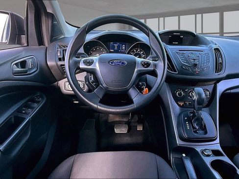 Used 2015 Ford Escape S FWD image 5