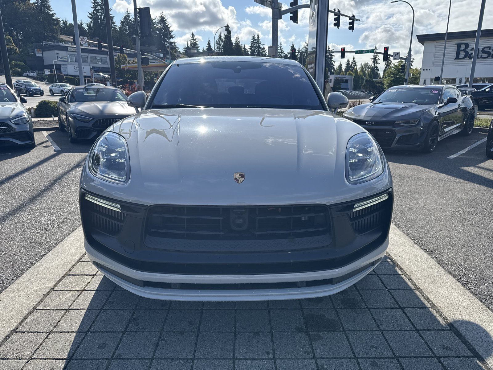 Used 2023 Porsche Macan GTS AWD/4WD image 2
