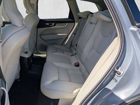 Used 2024 Volvo XC60 T8 Ultimate w/ Climate Package AWD/4WD image 19