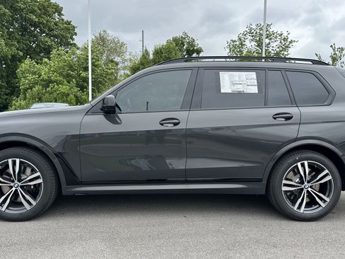 Used 2026 BMW X7 M60i AWD/4WD image 7