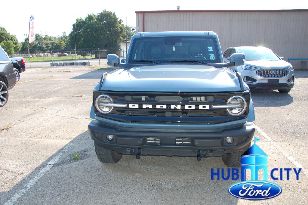 Used 2024 Ford Bronco Outer Banks AWD/4WD image 8