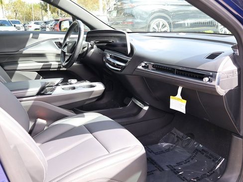 Used 2024 Cadillac Lyriq Tech w/ Driver Assist Package image 29