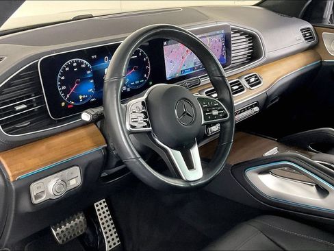 Certified 2021 Mercedes-Benz GLS 580 4MATIC image 11