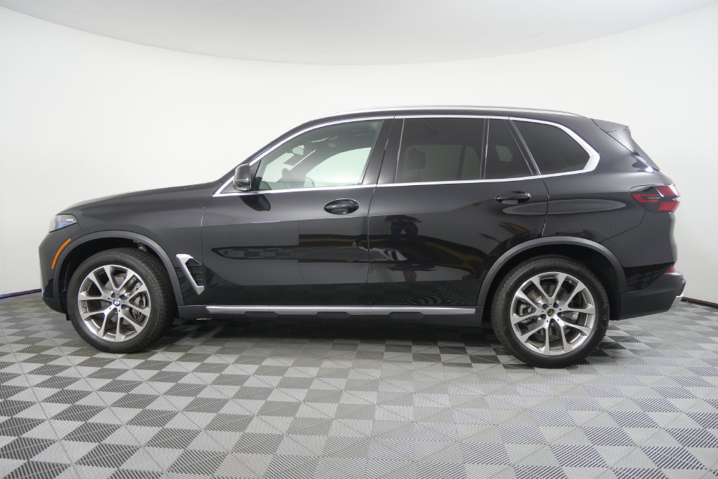 Certified 2026 BMW X5 sDrive40i RWD image 7